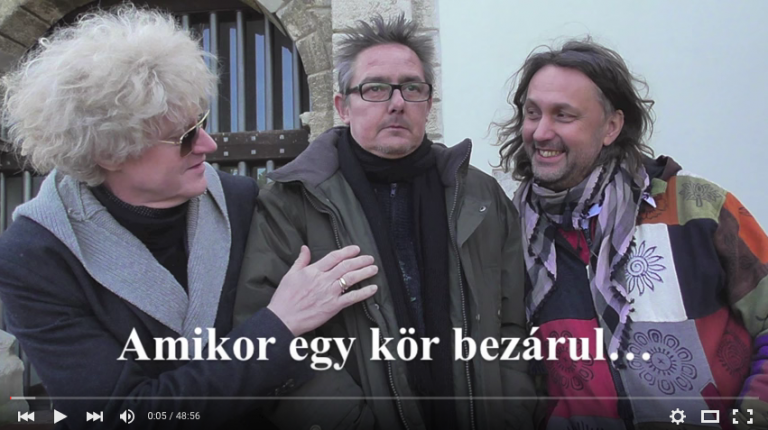 Reggeli kávé Sárváron Müller Péter Sziámival, Kirschner és Magyar Péterrel