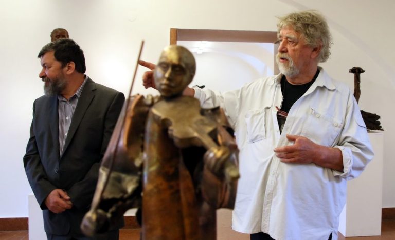 Megnyílt Szabolcs Péter szobrászművész tárlata a Galeria Arcisban