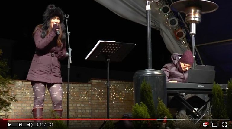 Videó – Advent I. – Ujvári Timi és Dörnyei Roland lépett fel