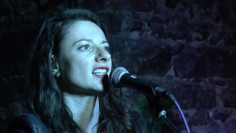 Szeder-duó – Piros kabát (Live @ Sárvár, AZK)