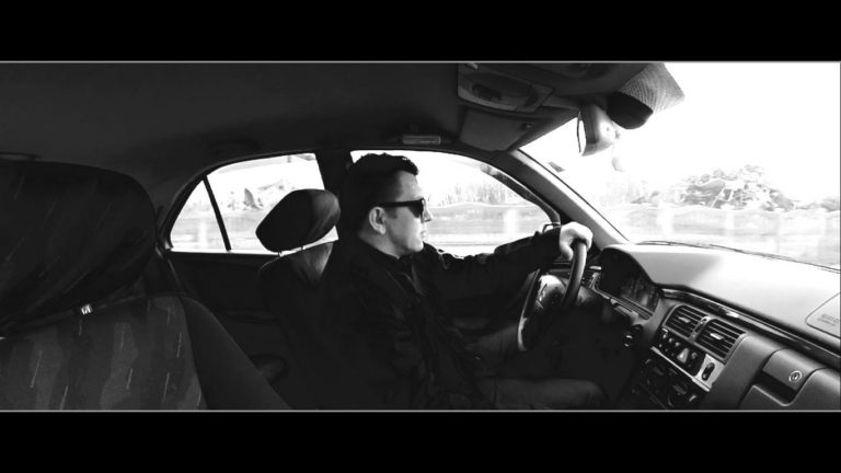 Új klip és Synth-pop szombat – villáminterjú Robert Müllerrel