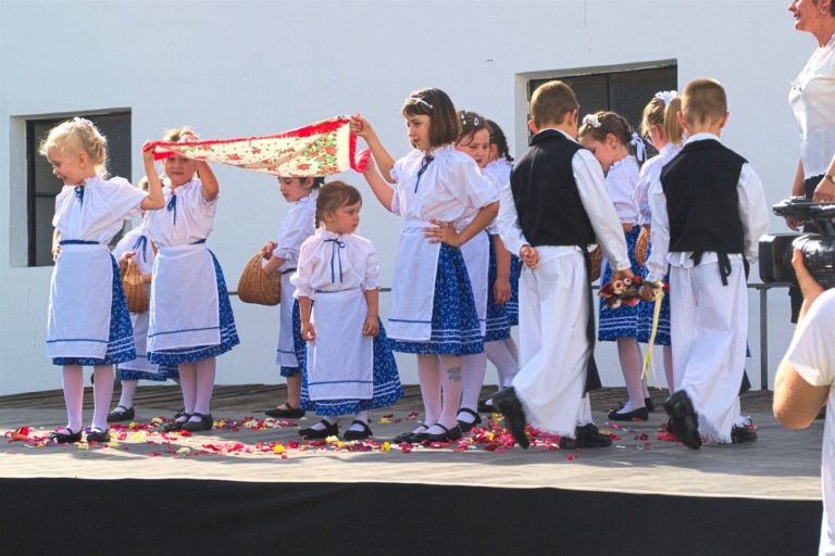 Néptáncgála a Kamaraudvarban