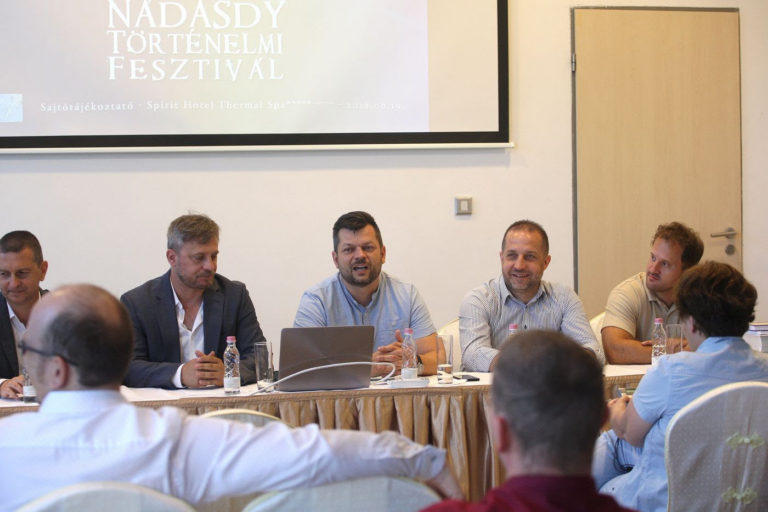Sajtótájékoztatót tartottak a X. Nádasdy Történelmi Fesztivállal kapcsolatban