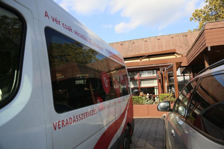 Véradás a Danubius hotelben