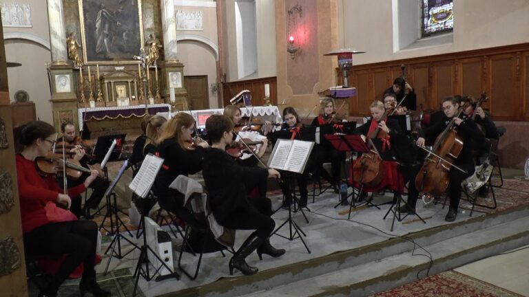 A Sárvári Vonósok adventi hangversenye (2018) részlet