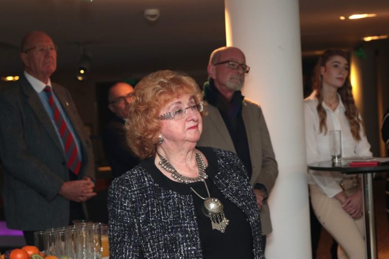 Holland festőművész a Spirit hotelben