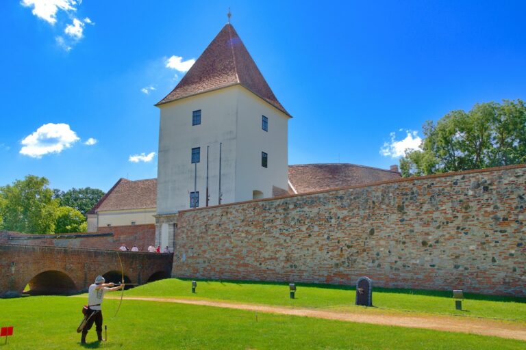 Végre íjászok a Várparkban!