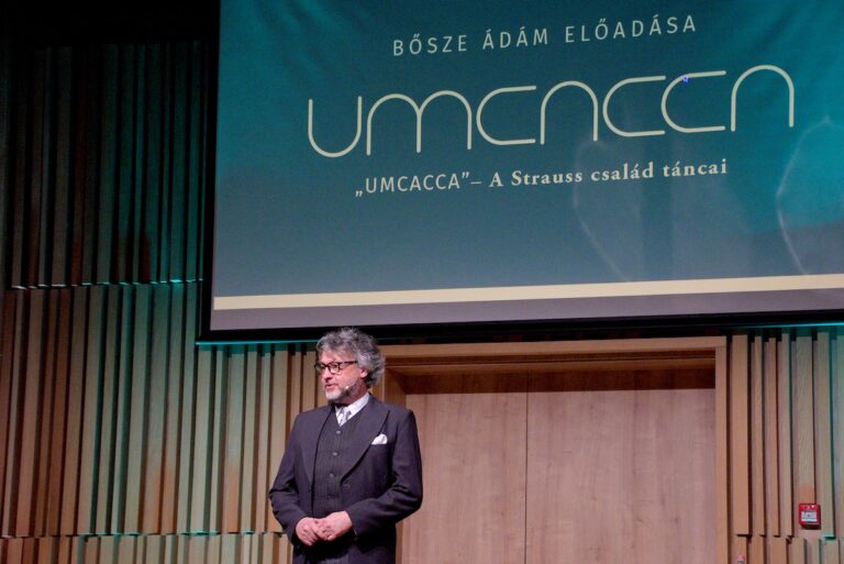 “UMCACCA” – a Strauss család táncai