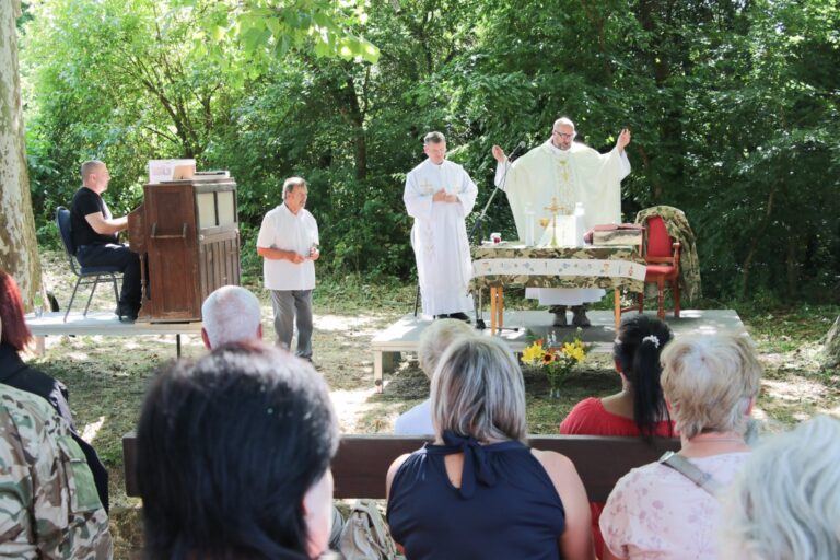 Jubileumi erdei szentmise