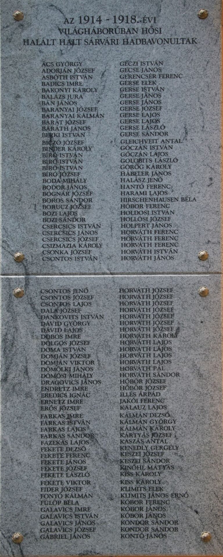 Hősökre emlékeztek